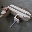 Etau amovible à débrayage automatique