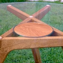 Table ronde, tripode, plateau verre