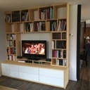 Une meuble télé - bibliothèque