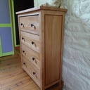 Petite commode en hêtre