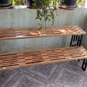 Un banc design et modern pour plantes