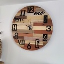 Horloge en bois de palette