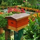 Petite tirelire d'extérieur.