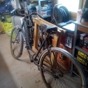 Table de salle a manger avec vélo vintage