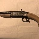 Le déf: Une crosse pour pistolet de duel