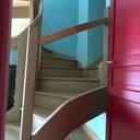 Escalier débillardé ou plutôt à noyau.