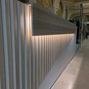 Borne d'accueil MDF et Chêne