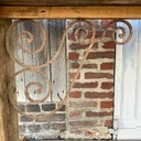 Console vieux bois patiné et fer forgé.