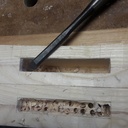 Un fauteuil pour une table