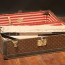 Replique de Malle lit  Louis  Vuitton