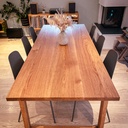 Table en chêne massif