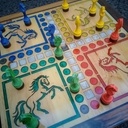 Jeu de petits chevaux bois massif