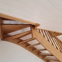 Escalier quart tournant et garde-corps en chêne