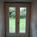 Portes et fenêtres extérieures.