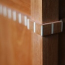 Petite commode style Louis 16