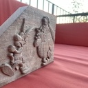 Bas relief "nos amis les gaulois".