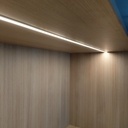 Espace de télétravail intégré.