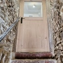 Porte vitrée. Châtaignier.