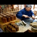 Fabrication de boites à thé au Japon