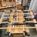 Commode à deux côtés