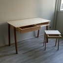 Bureau et chevet assortis