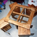 Table de salon avec ses tabourets sur roulette