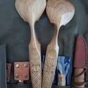 Cuillères à salade en noyer