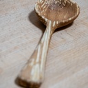 Cuillère en bois pourri