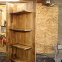 Étagère d'angle et fraise à queues d'aronde