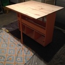 Table avec plateaux dépliant