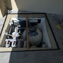 Plancher local piscine intégré en bois exotique