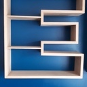 Bibliothèque lettre géante