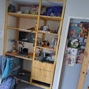 Placard transformé en bureau + étagères