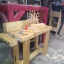 Petit établi et arbre à bijoux