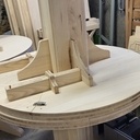 Tables rondes croissant de lune .