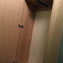 Placard d'entrée avec son petit banc-coffre à chaussures