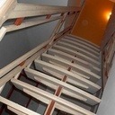 Vue  depuis le bas l'escalier