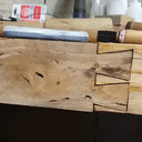 Queues d'arondes à la main