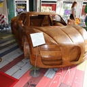 Bugatti Veyron en bois