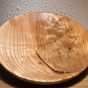 Plat en frêne olivier ondé