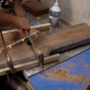 Restauration d'un vieil étau en bois