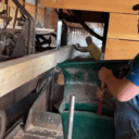 Scierie fonctionnant à la vapeur