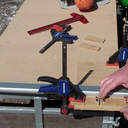 Réglage rapide de la règle de guidage de scie circulaire