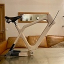 Vélo électrique en bois