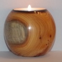 Une série de bougeoir