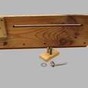 Poussoir de sécurité pour toupillage de  pièces courtes verticales ou horizontales