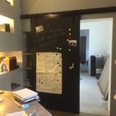 Porte coulissante - bois brûlé