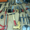 Vide Atelier de mon papa - outils anciens et neufs, et nombreuses quincailleries