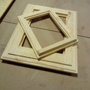 Petite fenêtre en Sapin.