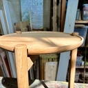 Table d’appoint en chêne